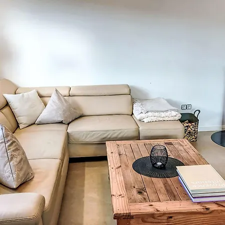 Appartamento Casa Ela By Interhome